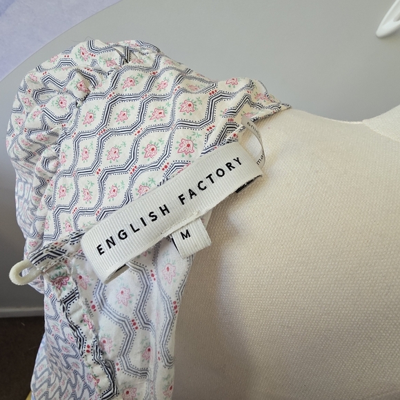 English Factory | Medium | Floral Print Puff Top - Picture 8 of 11